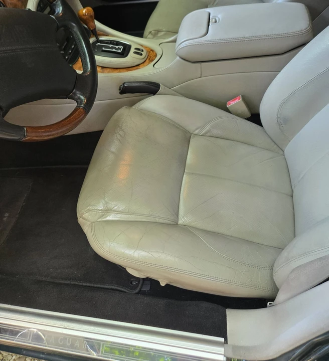2002 Jaguar X308 XJR - Image 13 of 18
