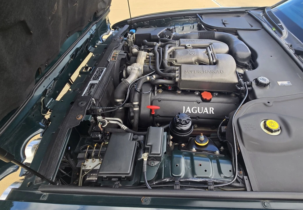 2002 Jaguar X308 XJR - Image 5 of 18