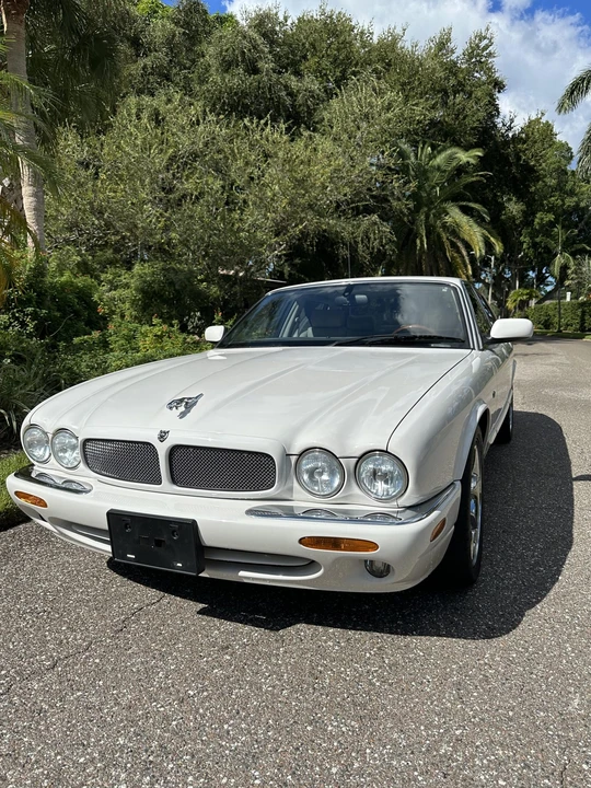 2002 Jaguar X308 XJR - Image 4 of 31