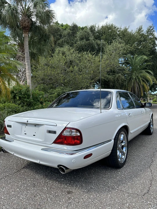 2002 Jaguar X308 XJR - Image 8 of 31