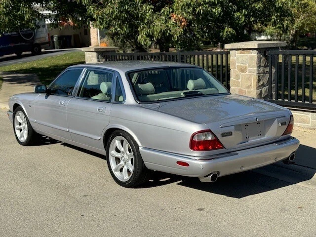 2002 Jaguar X308 XJR - Image 10 of 21