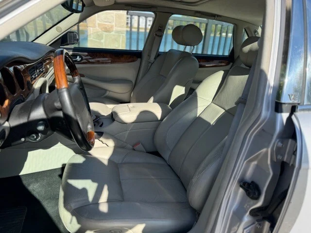 2002 Jaguar X308 XJR - Image 12 of 21