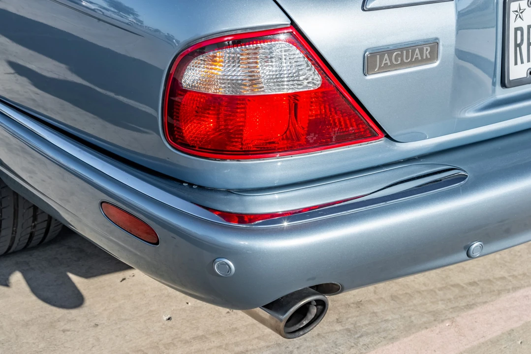 2002 Jaguar X308 XJR - Image 29 of 31