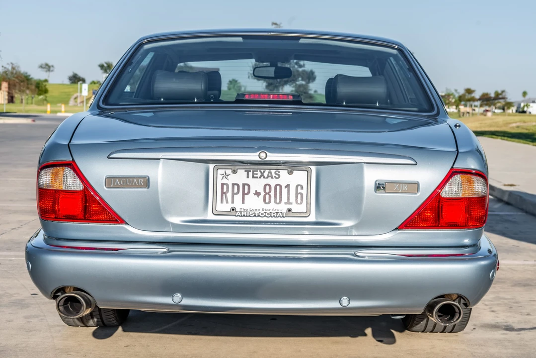 2002 Jaguar X308 XJR - Image 5 of 31