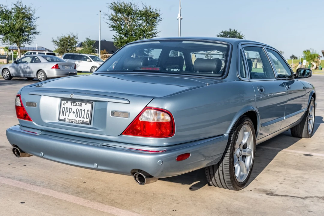 2002 Jaguar X308 XJR - Image 6 of 31