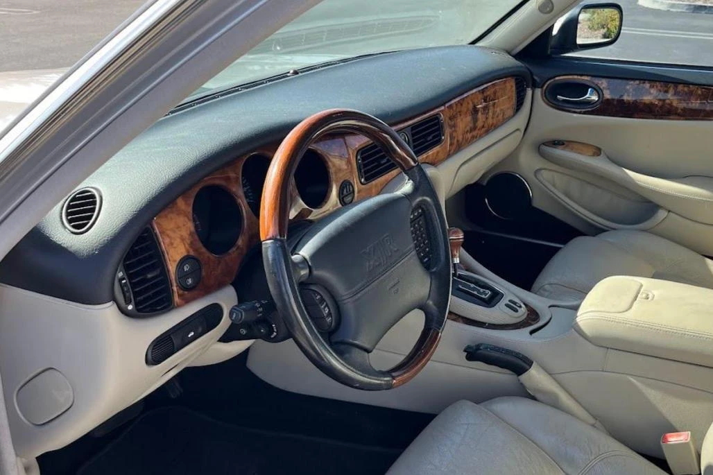 2002 Jaguar X308 XJR - Image 21 of 31