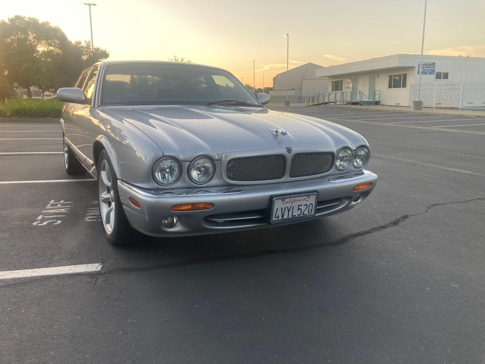 2002 Jaguar X308 XJR - Image 16 of 31