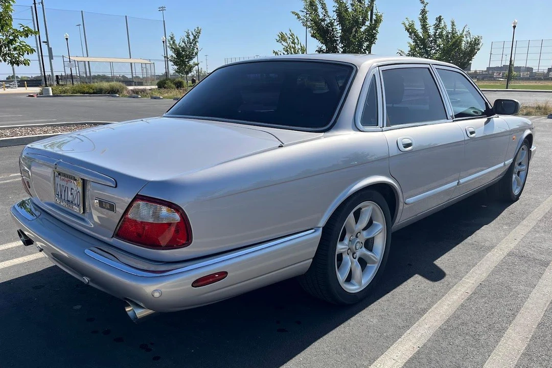 2002 Jaguar X308 XJR - Image 4 of 31