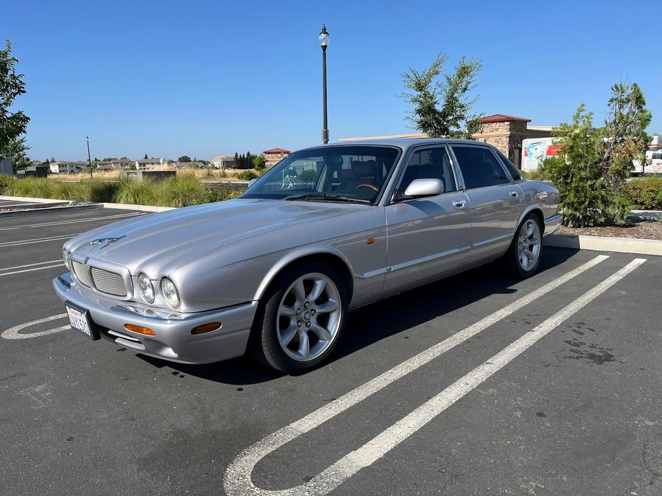 2002 Jaguar X308 XJR - Image 7 of 31