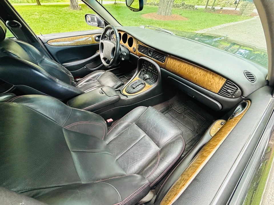 2002 Jaguar X308 XJR - Image 20 of 31
