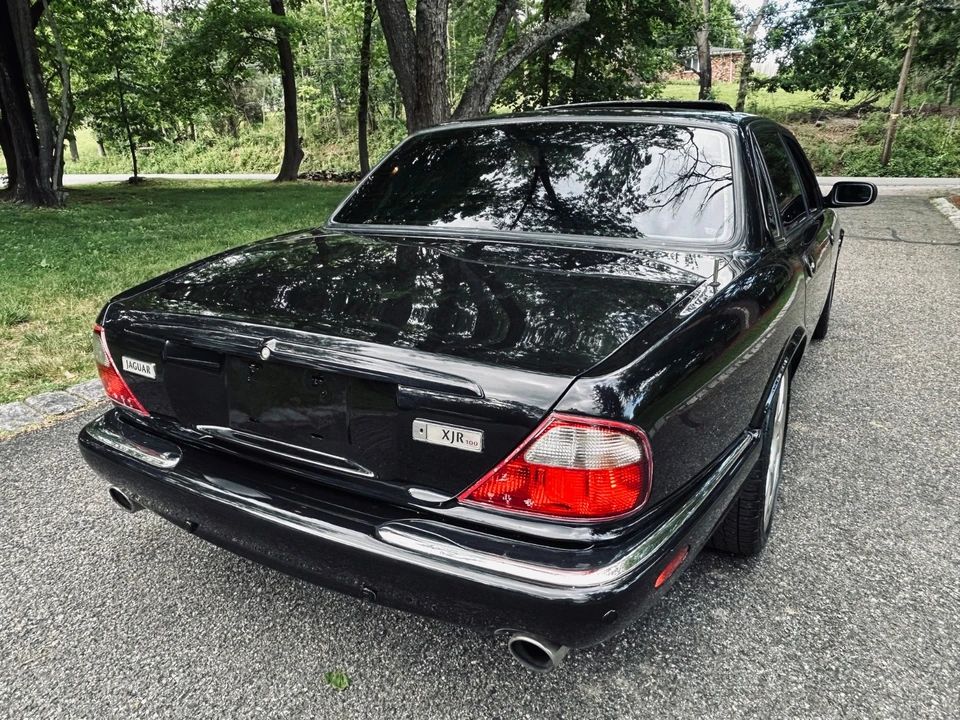 2002 Jaguar X308 XJR - Image 10 of 31