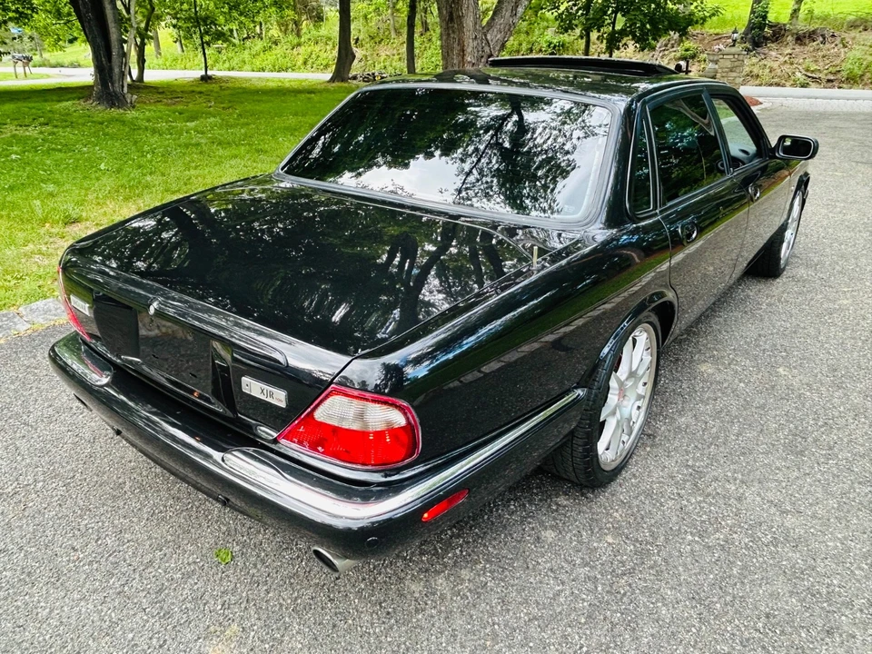 2002 Jaguar X308 XJR - Image 25 of 31