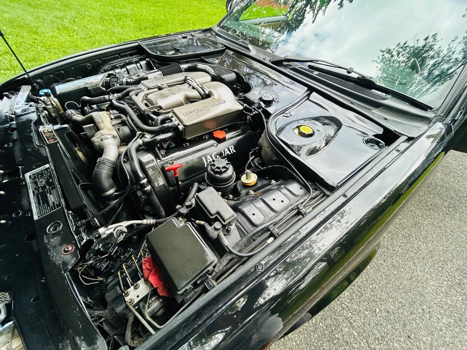 2002 Jaguar X308 XJR - Image 22 of 31