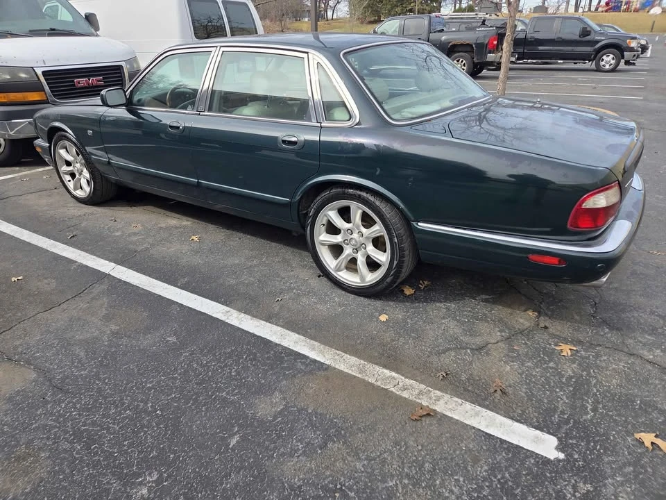 2002 Jaguar X308 XJR - Image 10 of 12