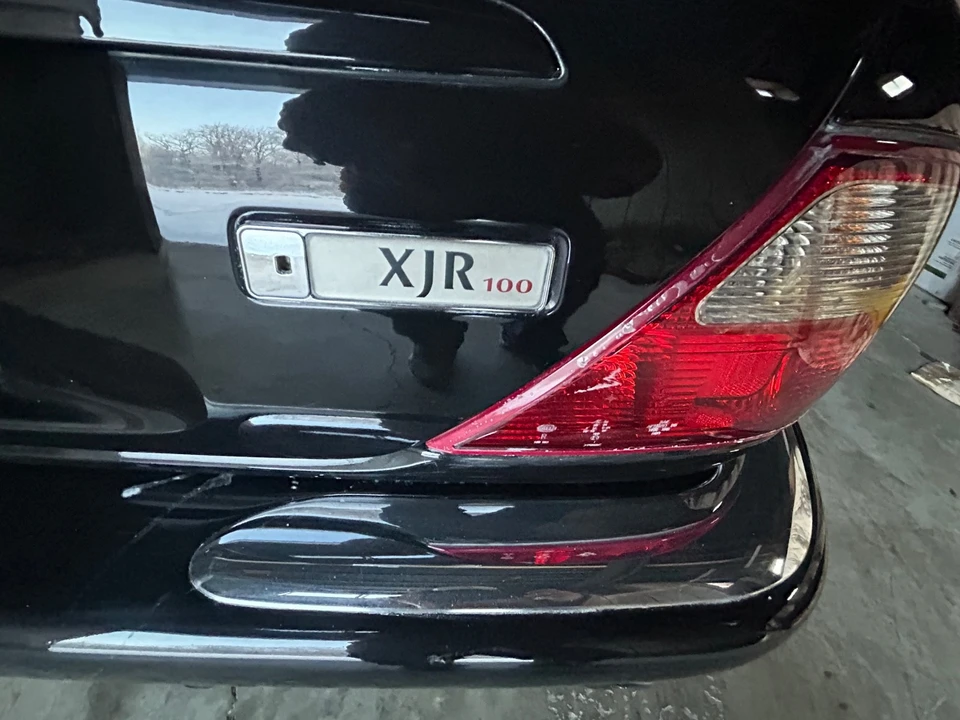 2002 Jaguar X308 XJR - Image 12 of 21