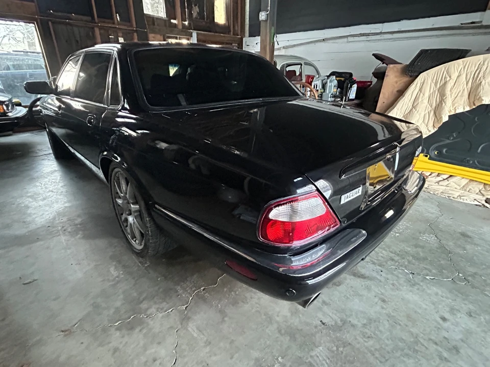 2002 Jaguar X308 XJR - Image 17 of 21