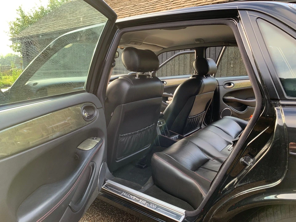 2002 Jaguar X308 XJR - Image 6 of 12
