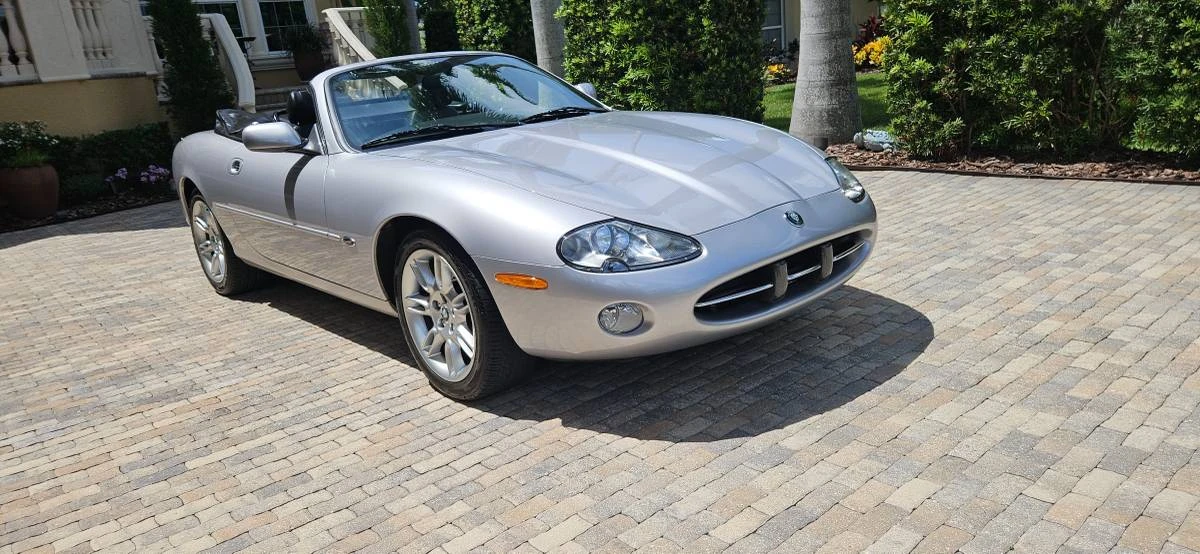 2002 Jaguar XK - Image 7 of 18