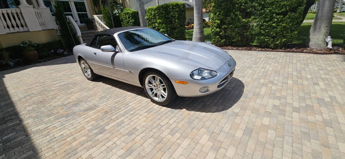 2002 Jaguar XK - Image 17 of 18