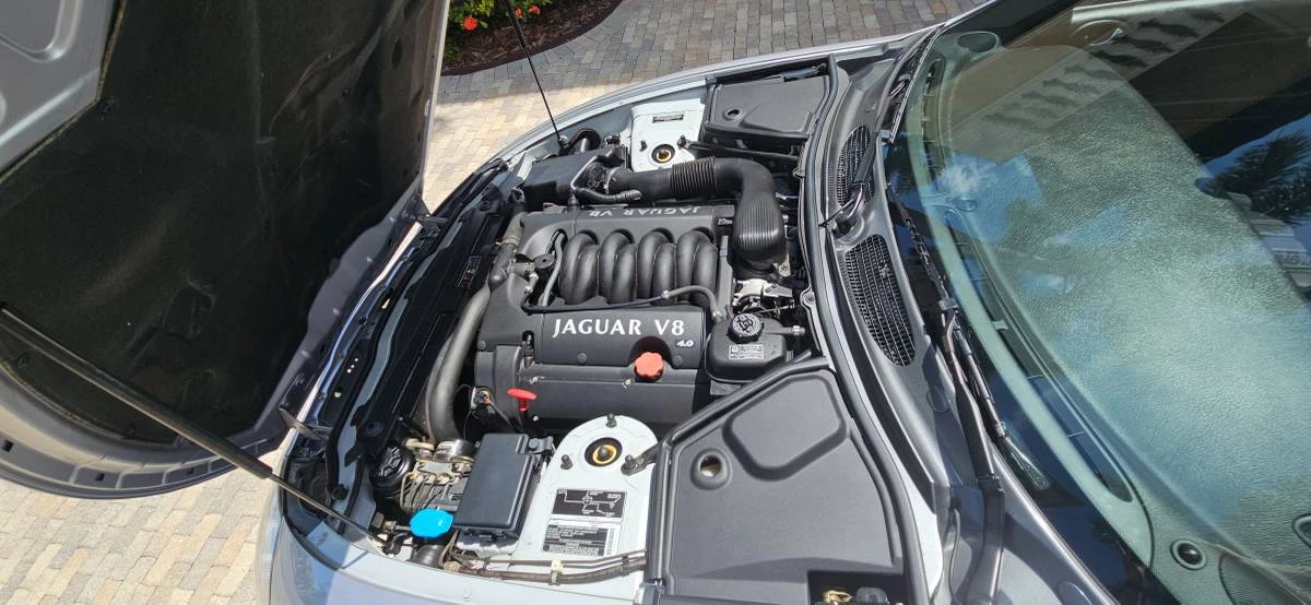 2002 Jaguar XK - Image 11 of 18