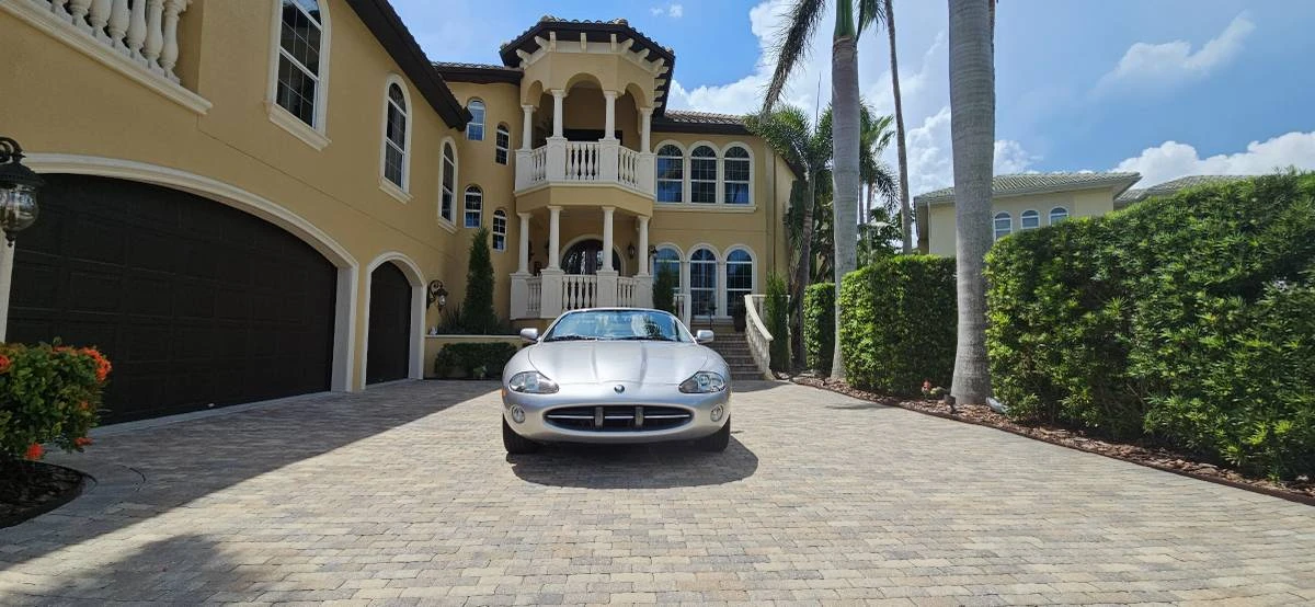 2002 Jaguar XK - Image 2 of 18