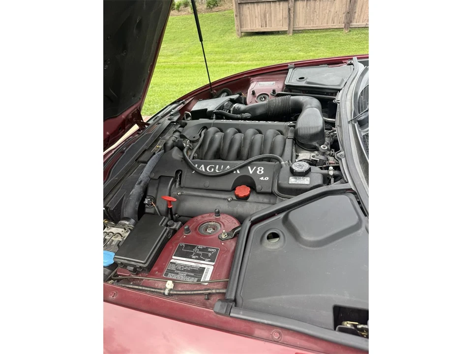 2002 Jaguar X100 XK8 - Image 9 of 10