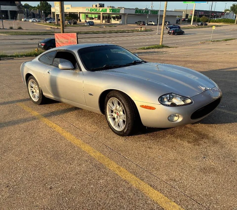 2002 Jaguar XK - Image 4 of 5