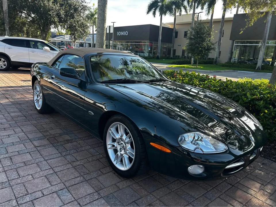 2002 Jaguar X100 XK8 - Image 2 of 3