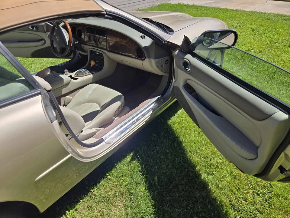 2002 Jaguar X100 XK8 - Image 7 of 15