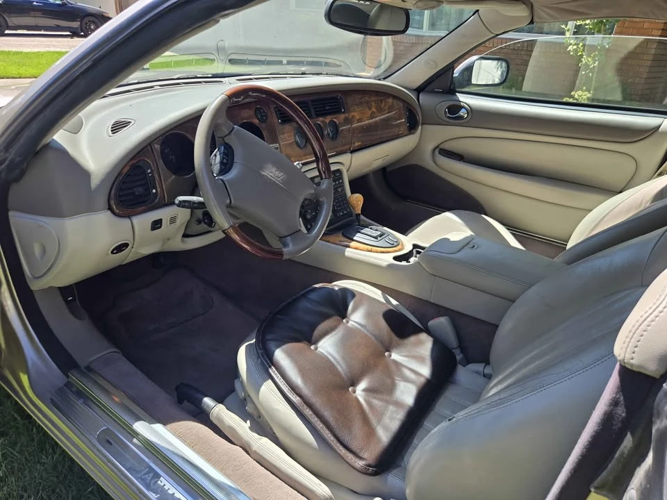 2002 Jaguar X100 XK8 - Image 4 of 15