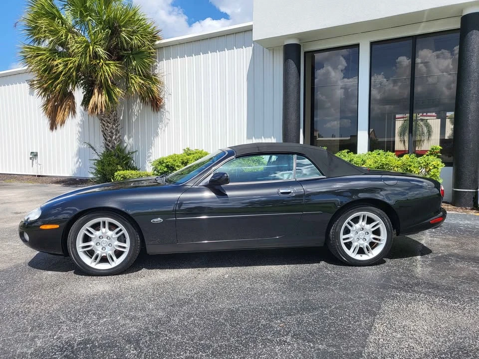 2002 Jaguar X100 XK8 - Image 11 of 20