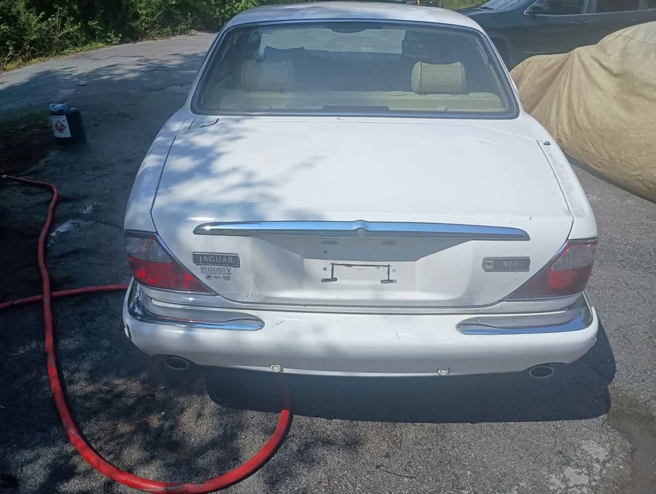 2002 Jaguar X100 XK8 - Image 4 of 14