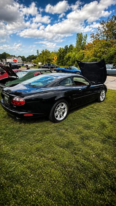 2002 Jaguar X100 XK8 - Image 2 of 5