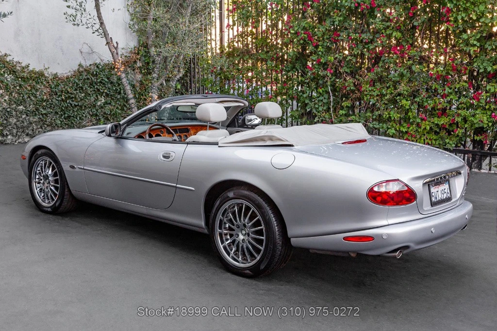2002 Jaguar X100 XK8 - Image 7 of 12