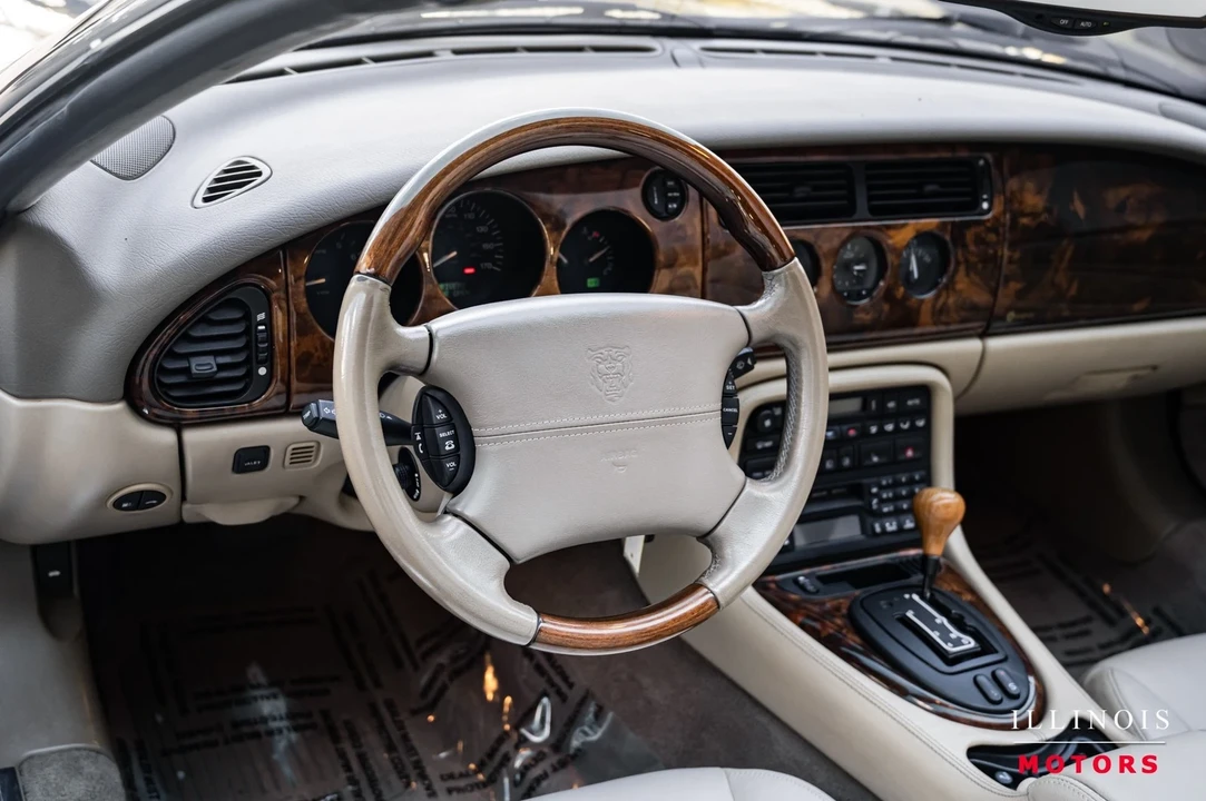 2002 Jaguar X100 XK8 - Image 18 of 21