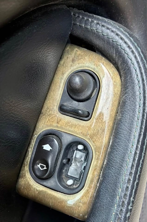 2002 Jaguar X100 XKR - Image 11 of 13