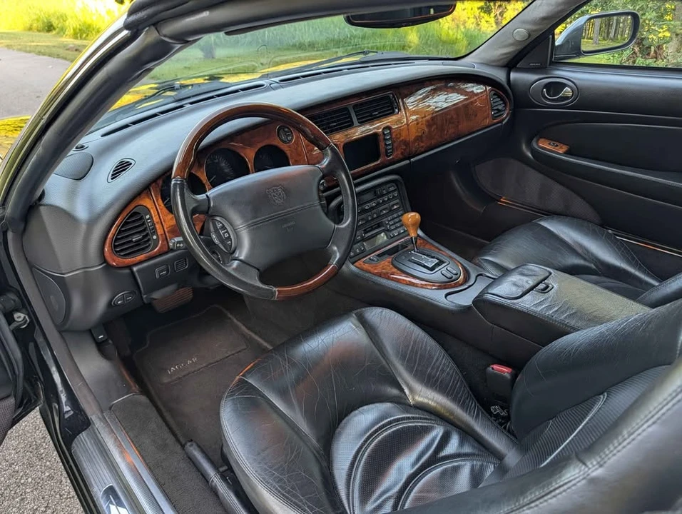 2002 Jaguar X100 XKR - Image 10 of 20