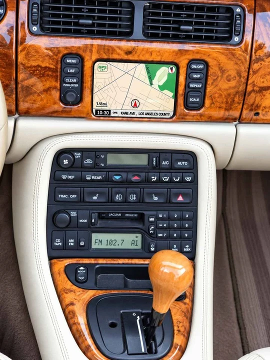 2002 Jaguar X100 XKR - Image 13 of 19
