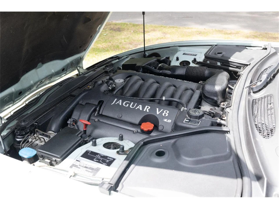 2002 Jaguar X100 XK8 - Image 27 of 31