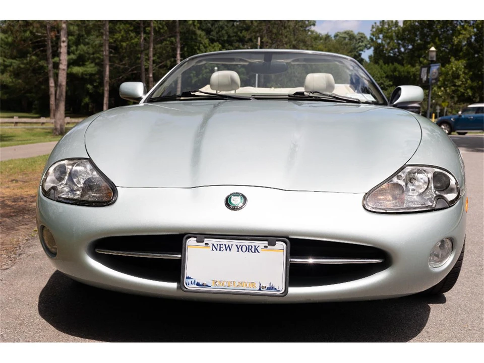 2002 Jaguar X100 XK8 - Image 23 of 31