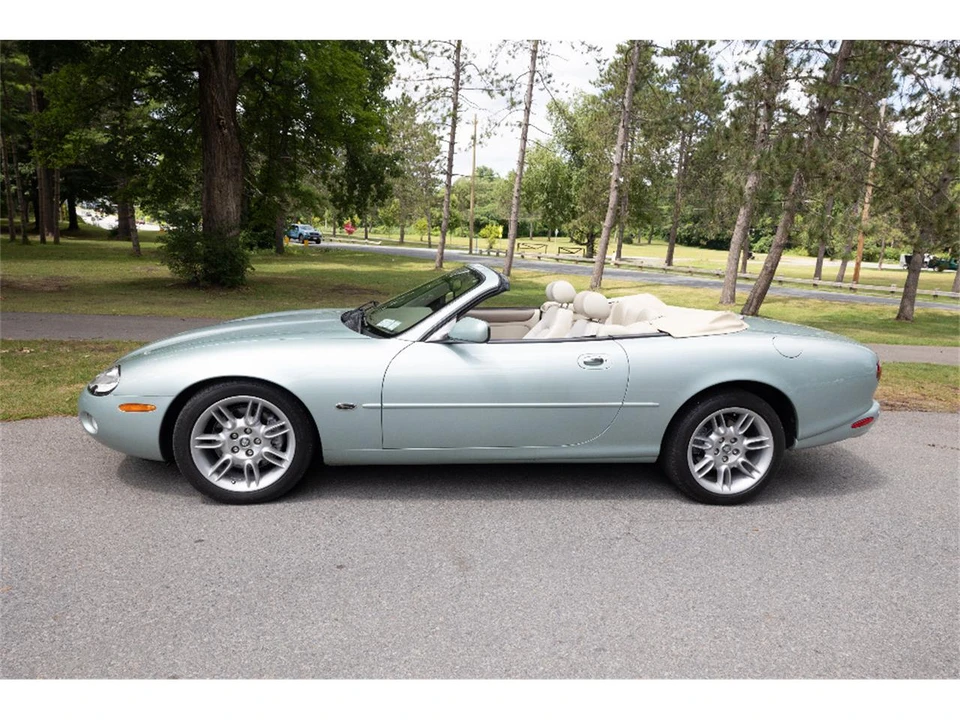 2002 Jaguar X100 XK8 - Image 3 of 31