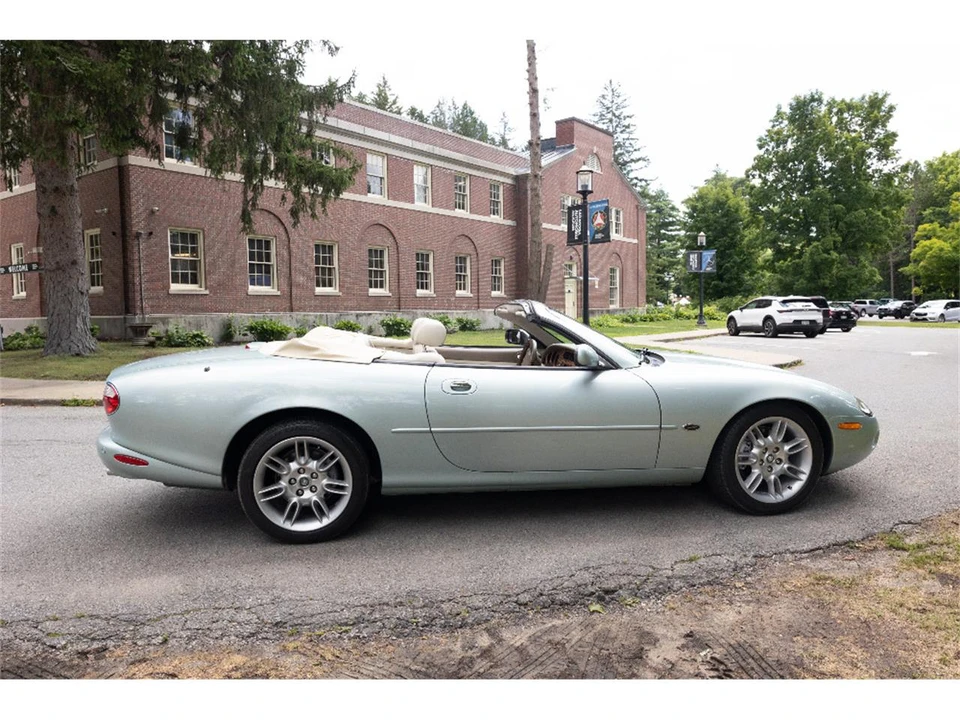 2002 Jaguar X100 XK8 - Image 9 of 31