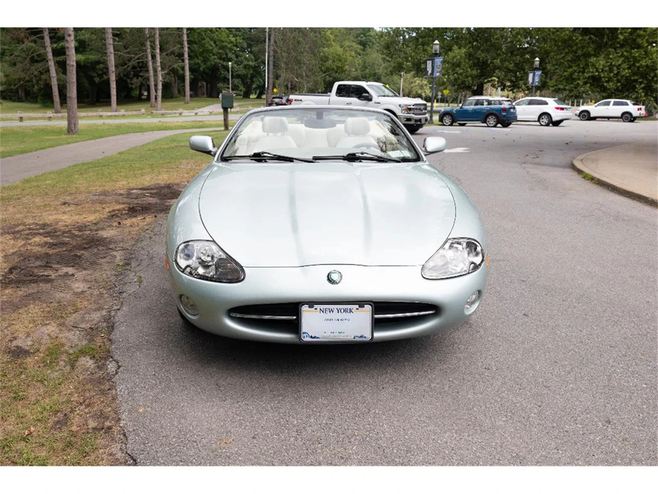 2002 Jaguar X100 XK8 - Image 12 of 31