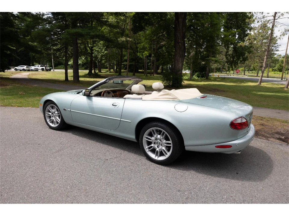 2002 Jaguar X100 XK8 - Image 4 of 31