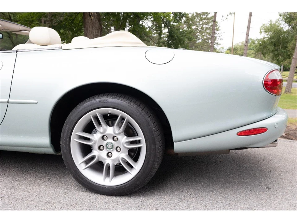 2002 Jaguar X100 XK8 - Image 20 of 31