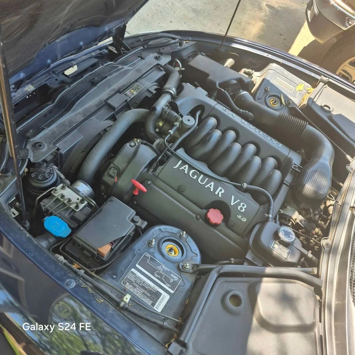 2002 Jaguar X100 XK8 - Image 8 of 9