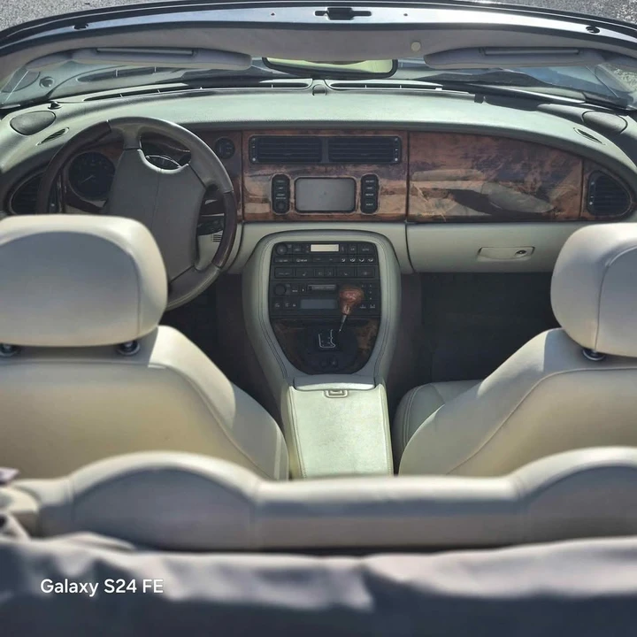 2002 Jaguar X100 XK8 - Image 7 of 9