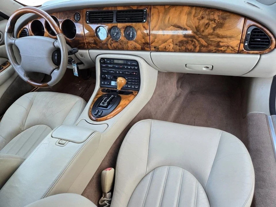 2002 Jaguar X100 XK8 - Image 12 of 12