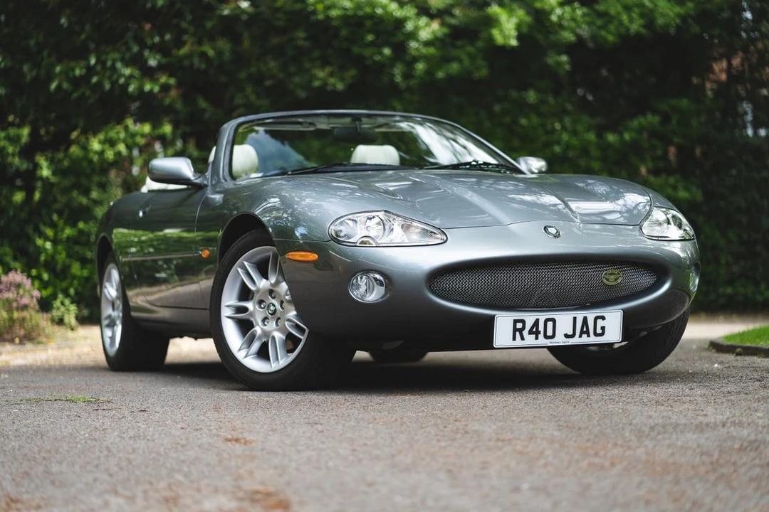 2002 Jaguar X100 XK8 - Image 5 of 30