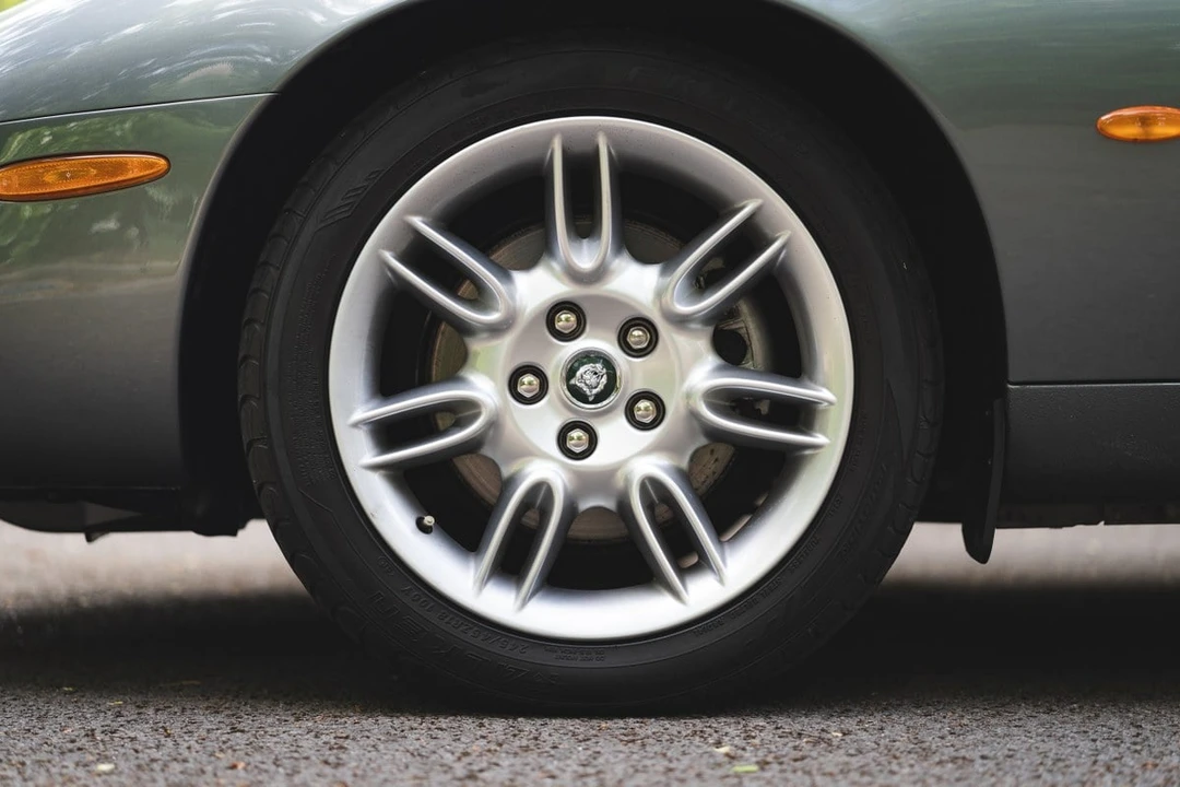 2002 Jaguar X100 XK8 - Image 15 of 30
